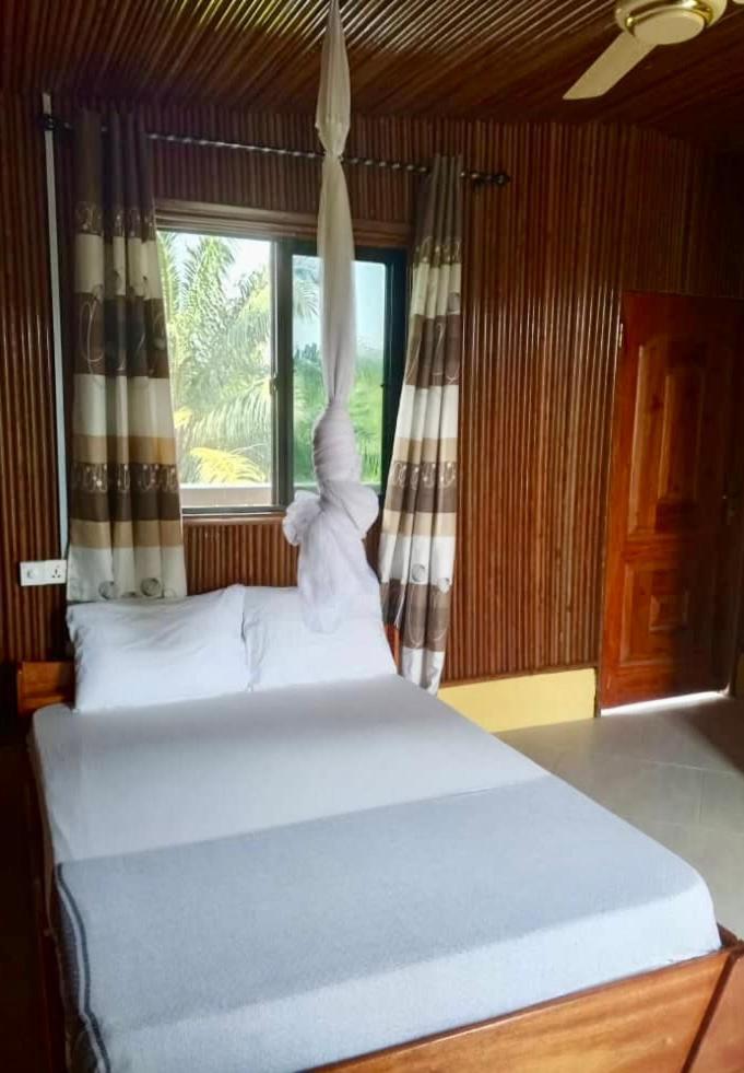 Serenity Haven Lodge Busua Zewnętrze zdjęcie